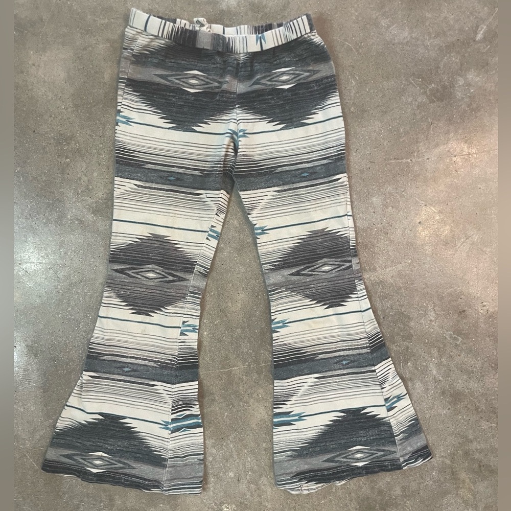Bell-bottom tribal leggings from luxury kids Australian brand Featherdrum size 7